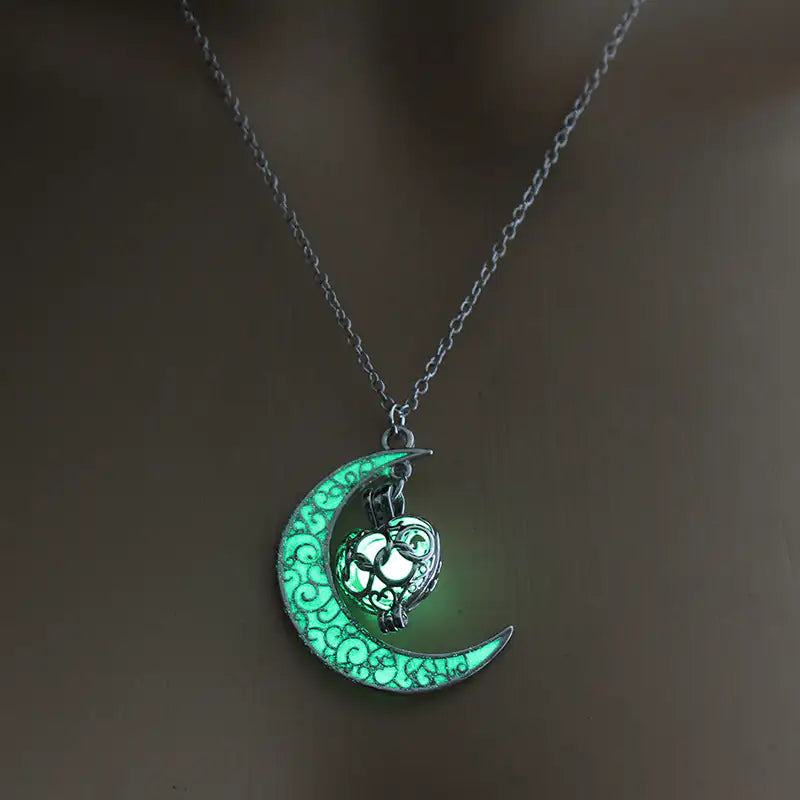 Glowing Pendant Necklaces Silver Plated Chain Necklaces